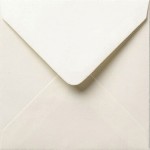 Envelop vierkant room creme ivoor